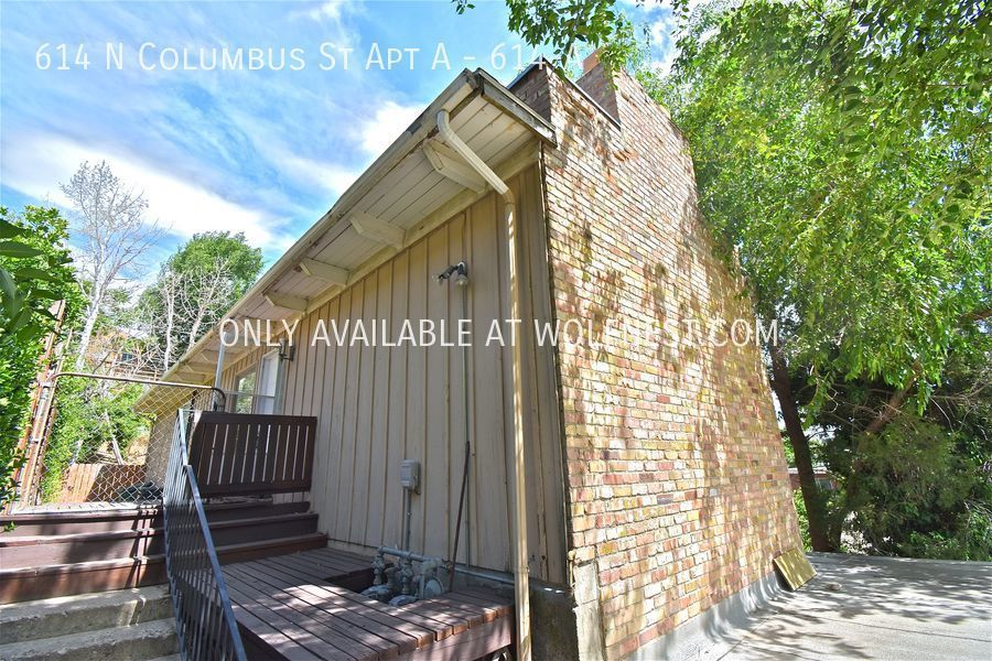 No Deposit Option! Breathtaking 1 Bed Capitol Hill Unit! property image