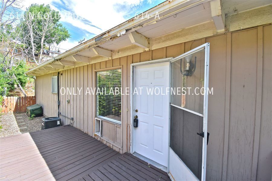 No Deposit Option! Breathtaking 1 Bed Capitol Hill Unit! property image