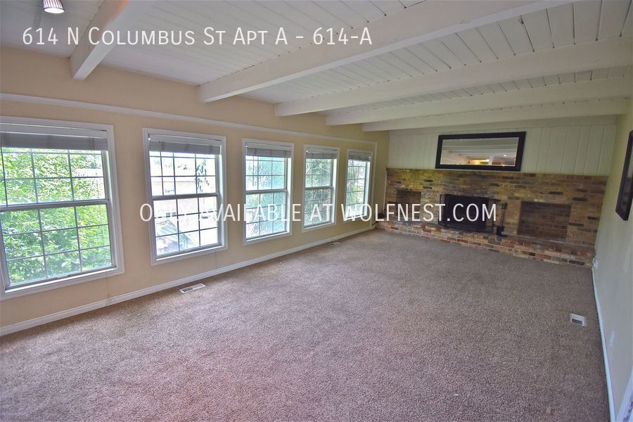 No Deposit Option! Breathtaking 1 Bed Capitol Hill Unit! property image