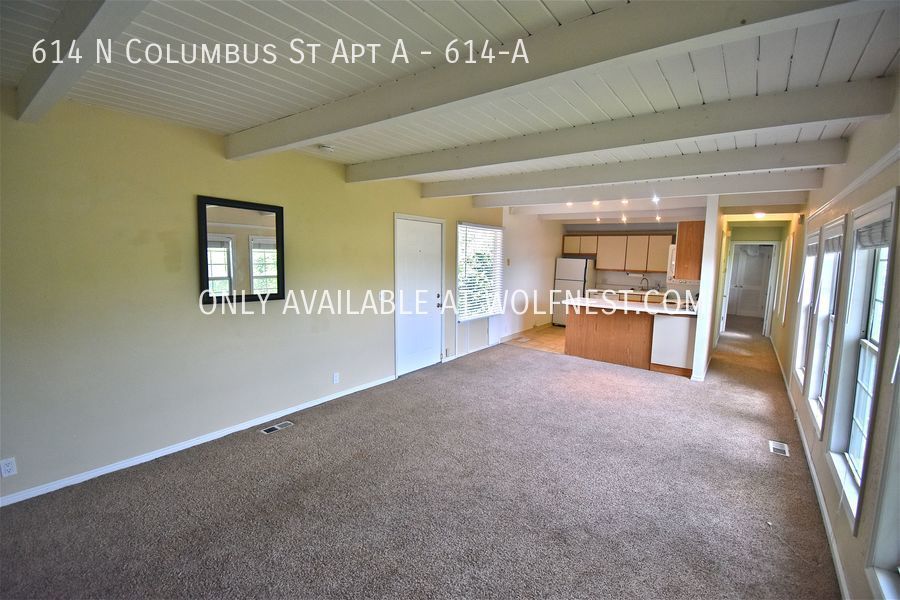 No Deposit Option! Breathtaking 1 Bed Capitol Hill Unit! property image