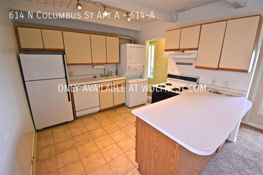 No Deposit Option! Breathtaking 1 Bed Capitol Hill Unit! property image