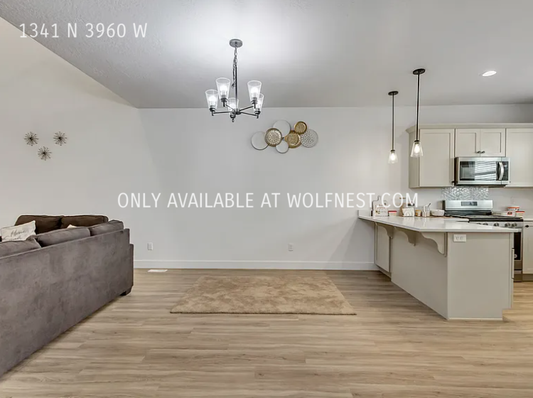 Stunning 3 Bed Lehi Townhome! No Deposit Option! property image