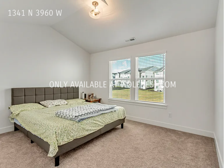 Stunning 3 Bed Lehi Townhome! No Deposit Option! property image