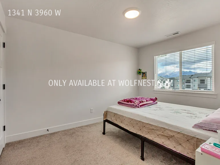 Stunning 3 Bed Lehi Townhome! No Deposit Option! property image