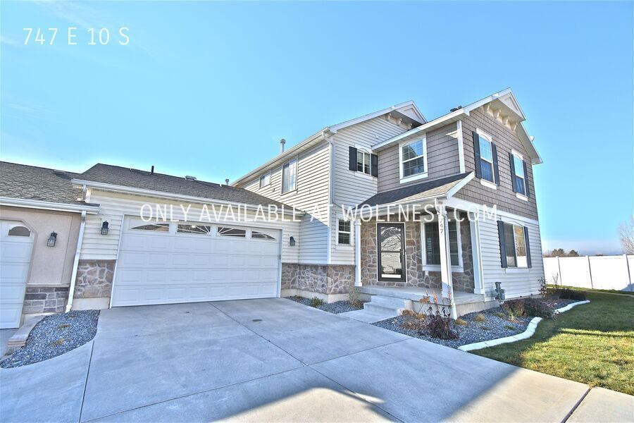 Beautiful 4 Bed American Fork Townhome! No Deposit Option! property image