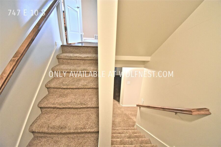 Beautiful 4 Bed American Fork Townhome! No Deposit Option! property image