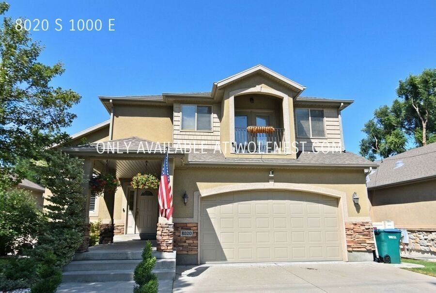 Gorgeous 4 Bedroom Sandy Home! property image