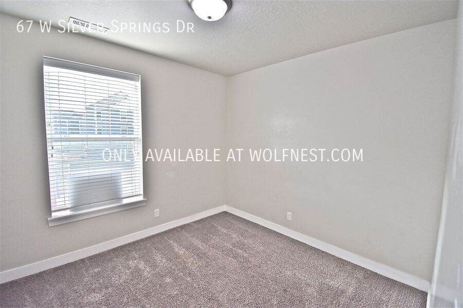 Stunning 3 Bed Vineyard Condo! No Deposit Option! property image