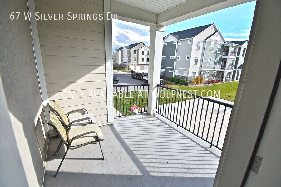 Stunning 3 Bed Vineyard Condo! No Deposit Option! property image