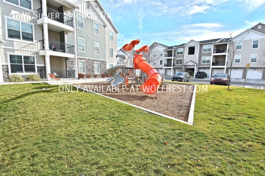 Stunning 3 Bed Vineyard Condo! No Deposit Option! property image