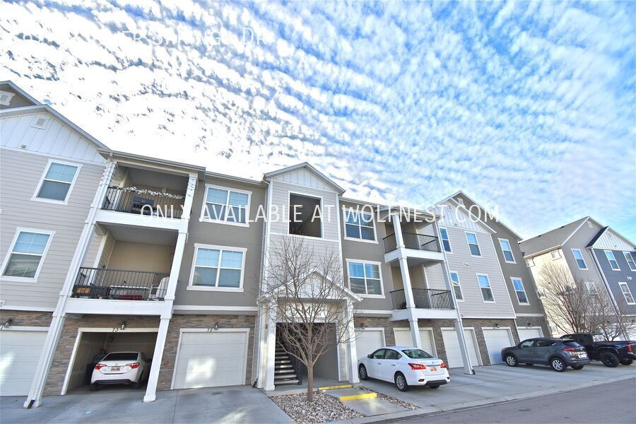 Stunning 3 Bed Vineyard Condo! No Deposit Option! property image