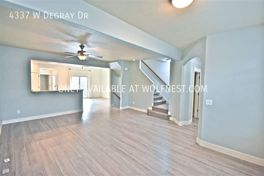 Spacious 4 Bed Daybreak Townhome! property image