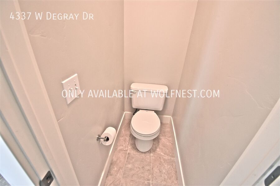 Spacious 4 Bed Daybreak Townhome! property image