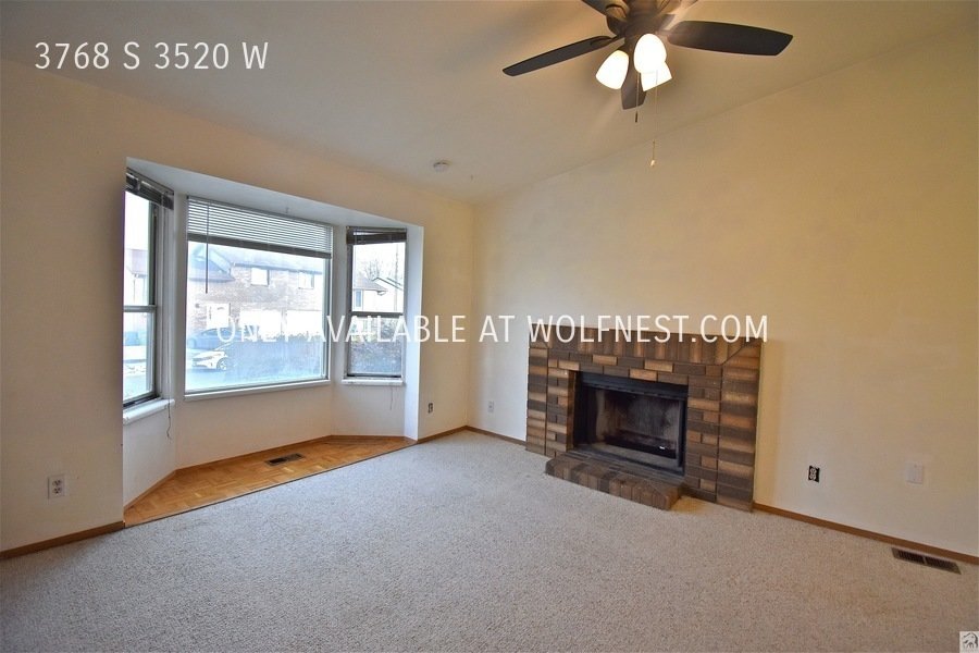 Lovely 3 Bed West Valley Townhome! No Deposit Option! property image