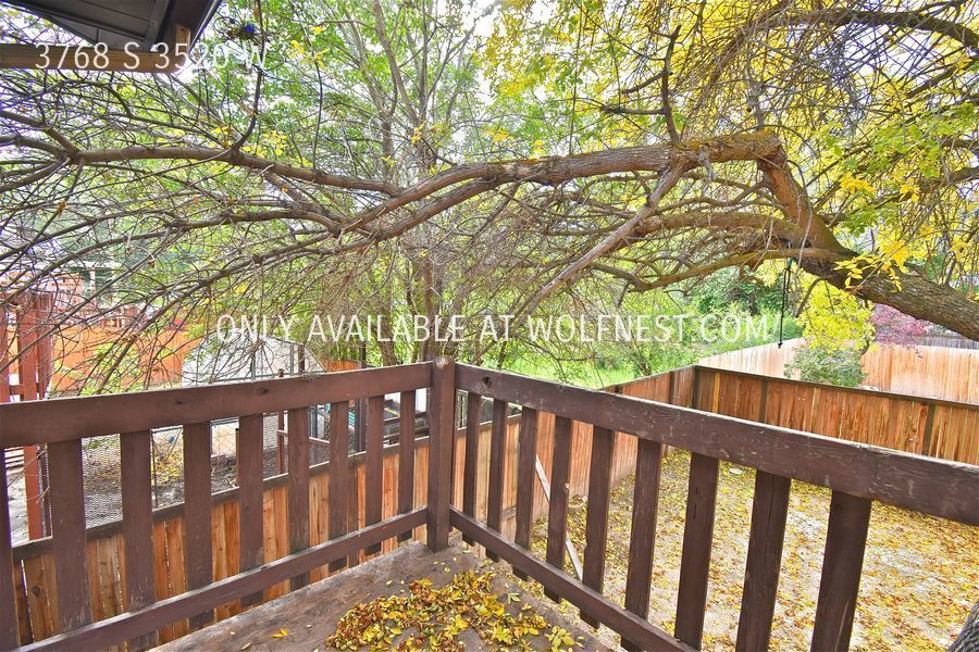 Lovely 3 Bed West Valley Townhome! No Deposit Option! property image