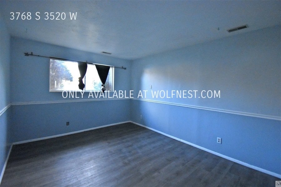 Lovely 3 Bed West Valley Townhome! No Deposit Option! property image