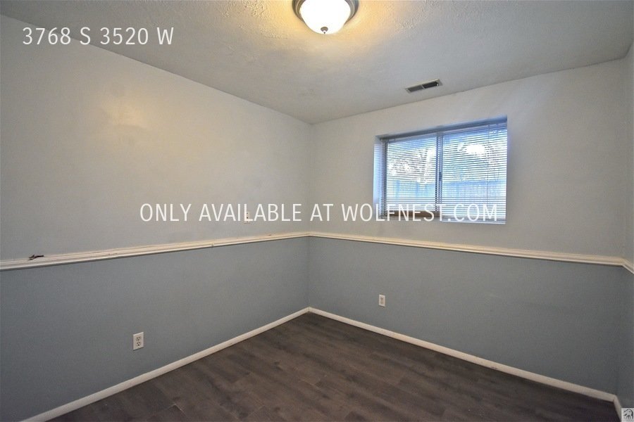 Lovely 3 Bed West Valley Townhome! No Deposit Option! property image