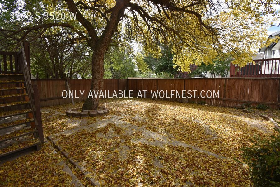 Lovely 3 Bed West Valley Townhome! No Deposit Option! property image