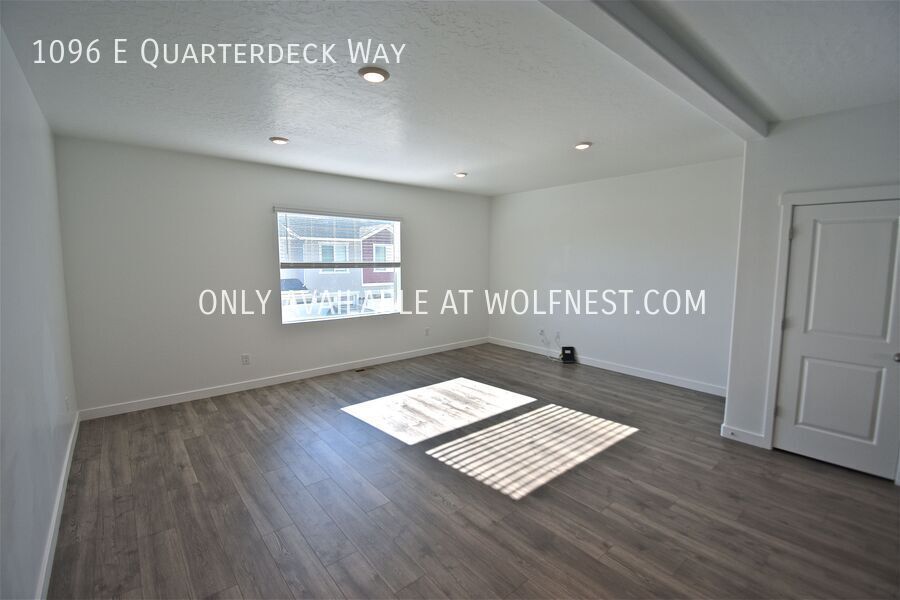 Stunning 4 Bed Saratoga Springs Townhome! No Deposit Option! property image