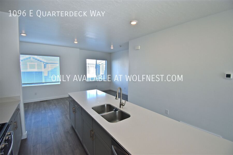 Stunning 4 Bed Saratoga Springs Townhome! No Deposit Option! property image