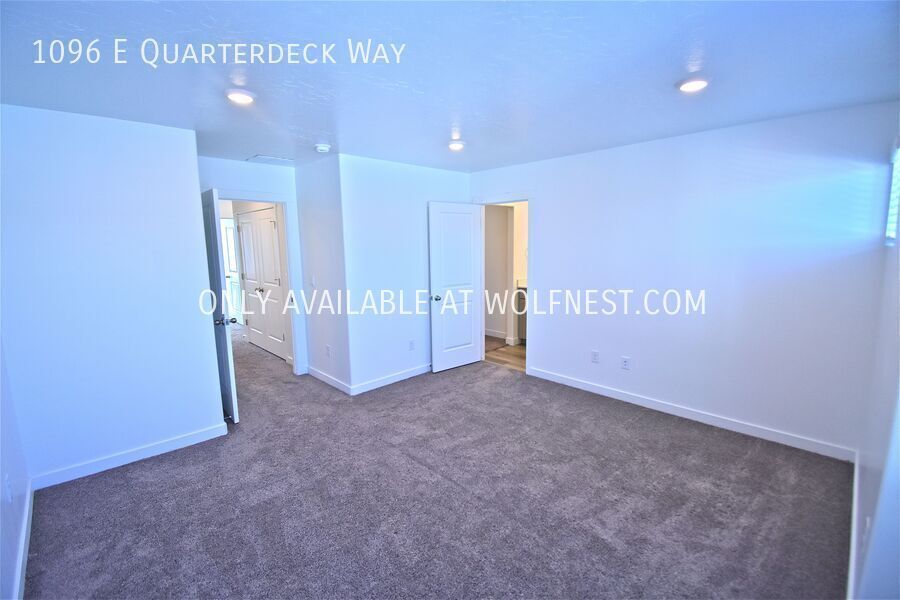 Stunning 4 Bed Saratoga Springs Townhome! No Deposit Option! property image