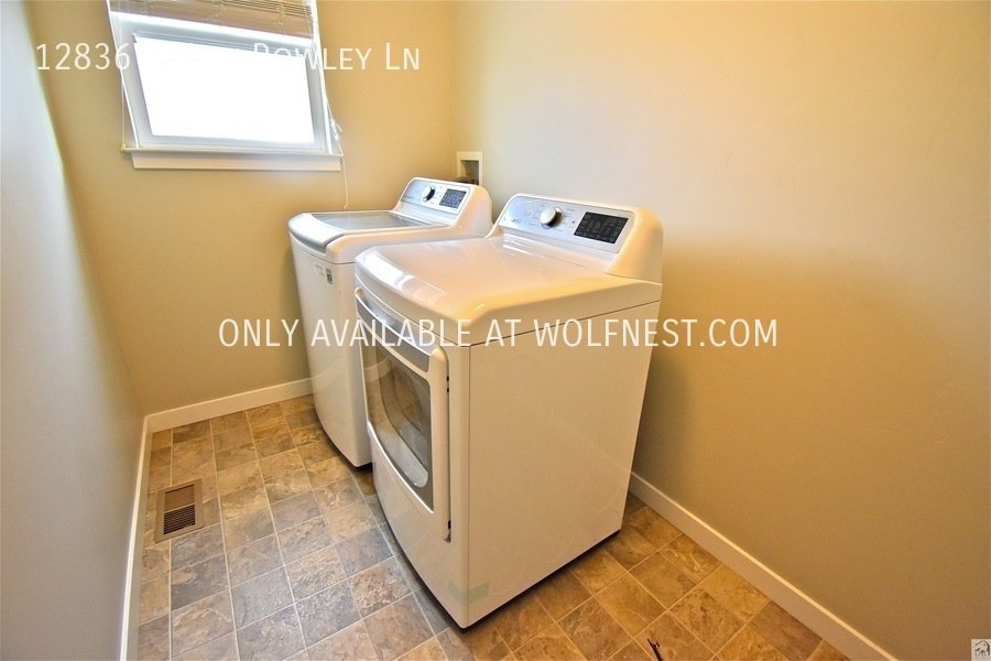 Gorgeous 3 Bed Herriman Townhome! No Deposit Option! property image