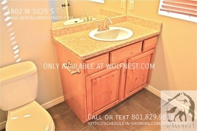 Stunning 3 Bed Roy Townhome! No Deposit Option! property image