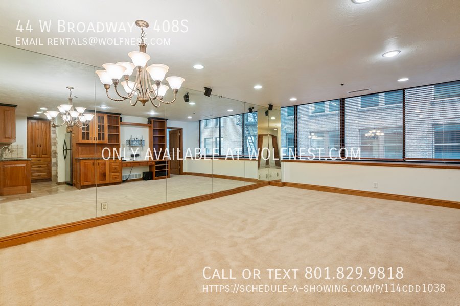 Luxurious 1 Bed Downtown Condo! No Deposit Option! property image