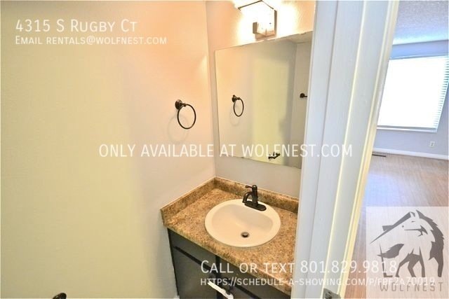 Stunning 2 Bed Taylorsville Townhome! No Deposit Option! property image