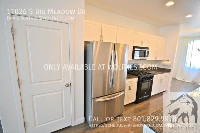 Marvelous 4 Bed South Jordan Townhome! No Deposit Option! property image