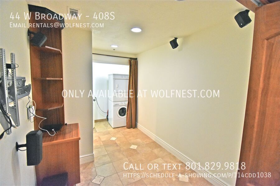 Luxurious 1 Bed Downtown Condo! No Deposit Option! property image
