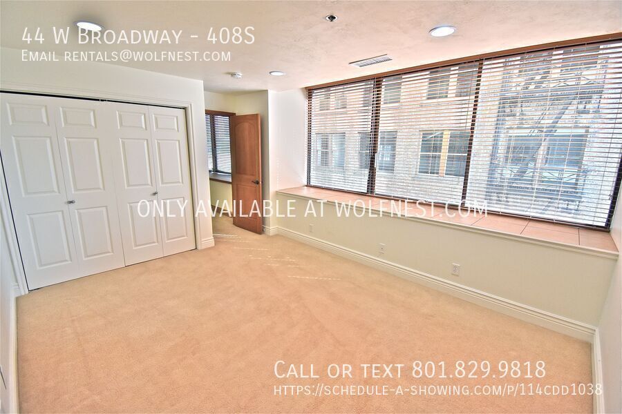 Luxurious 1 Bed Downtown Condo! No Deposit Option! property image