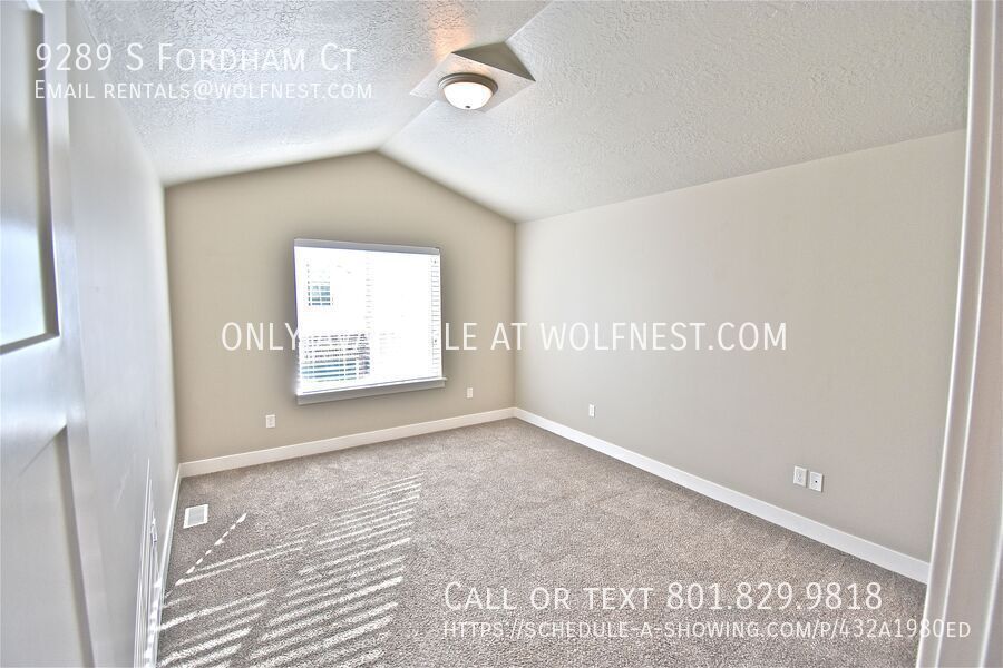 Stunning 3 Bed Sandy Townhome! No Deposit Option! property image