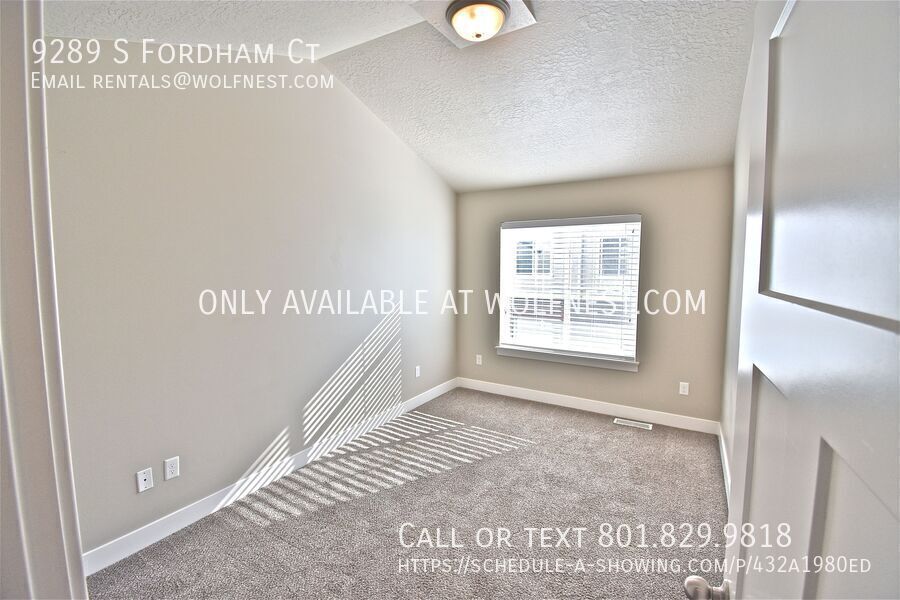 Stunning 3 Bed Sandy Townhome! No Deposit Option! property image