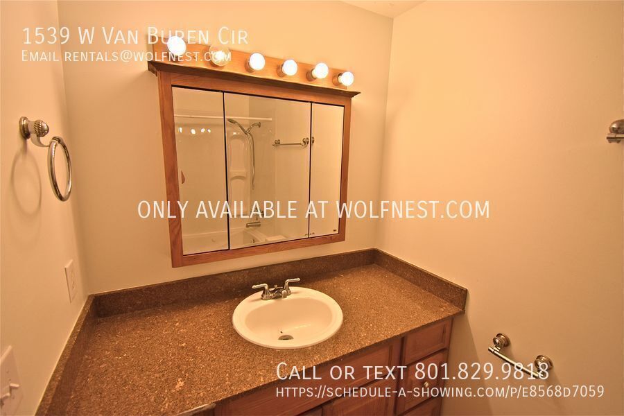 Stunning 5 Bed Salt Lake Home! No Deposit Option! property image