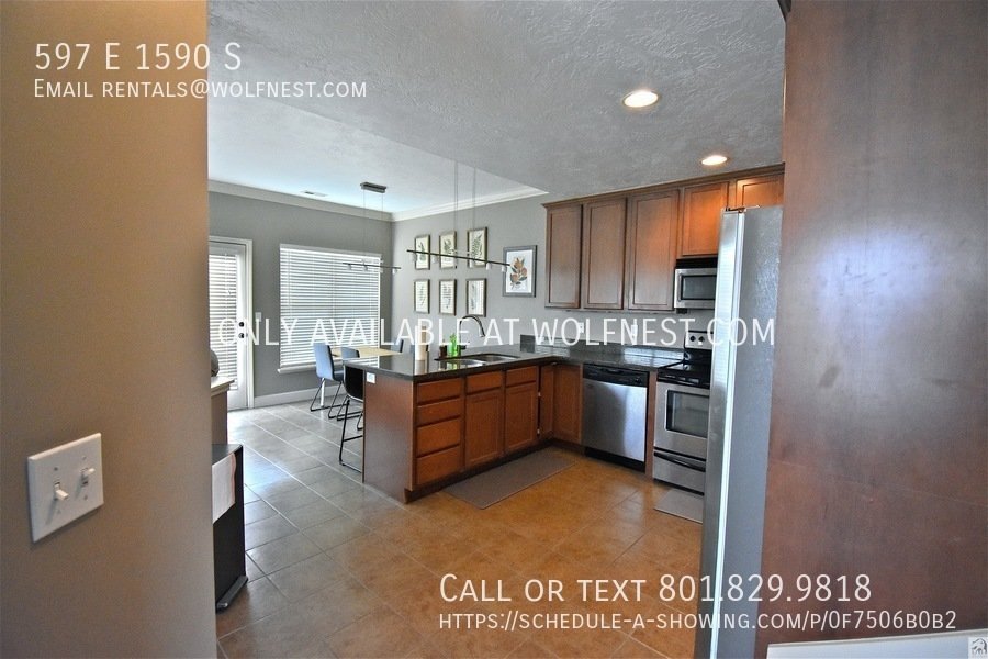 Beautiful 3 Bed Lehi Townhome! No Deposit Option! property image
