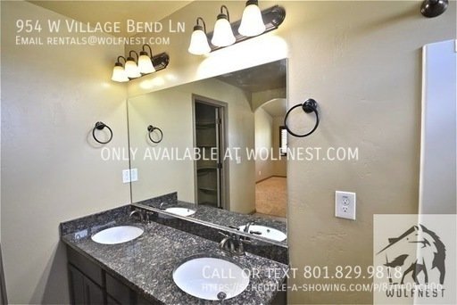 Lovely 3 Bed Midvale Townhome! No Deposit Option! property image