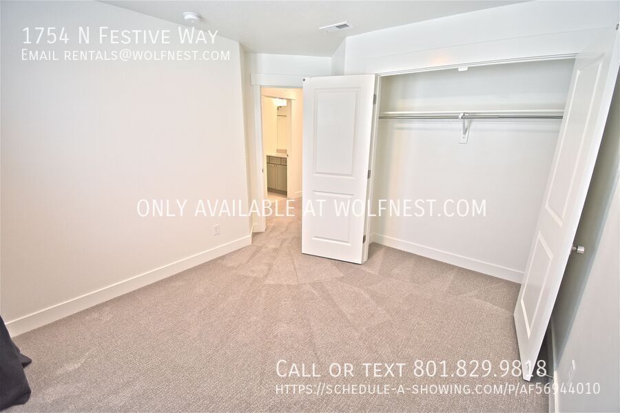 Spacious 3 Bed Saratoga Springs Townhome! No Deposit Option! property image