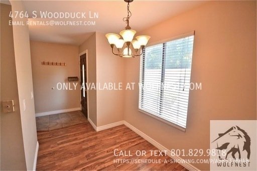 Stunning 2 Bed Holladay Townhome! No Security Option! property image