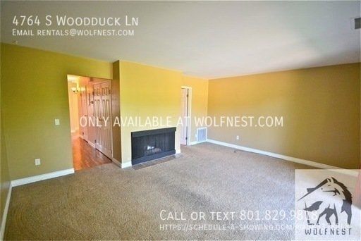 Stunning 2 Bed Holladay Townhome! No Security Option! property image