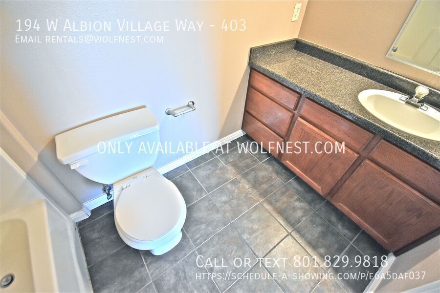 Lovely 2 Bed Sandy Condo! No Deposit Option! property image
