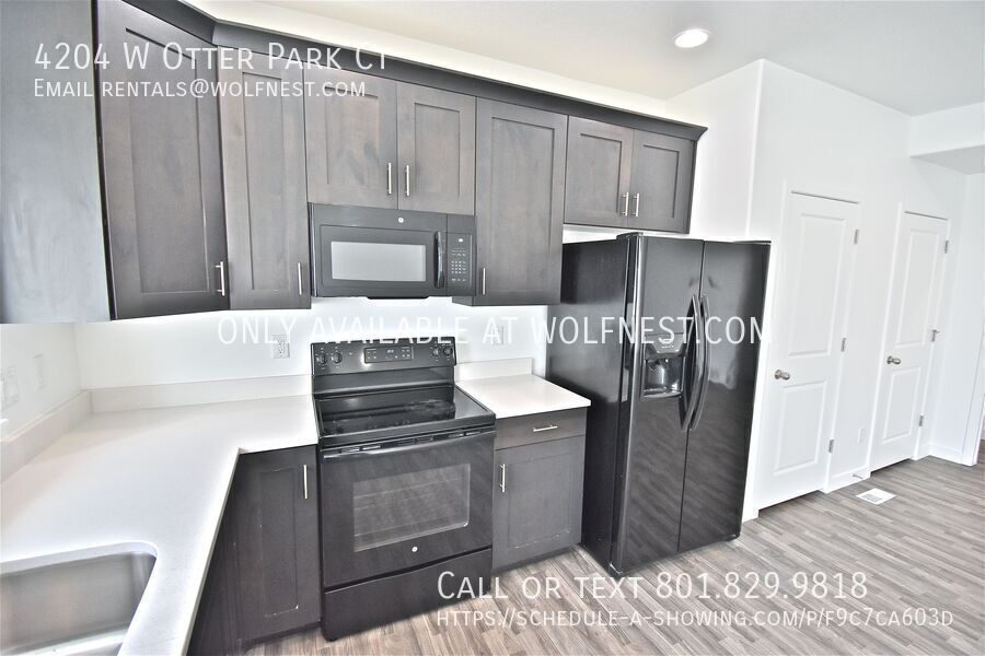 Stunning 3 Bed Riverton Townhome! No Deposit Option! property image