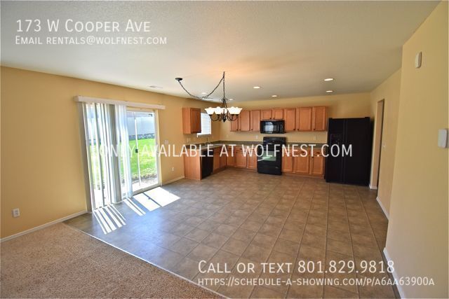 Beautiful 3 Bed Saratoga Springs Home! No Deposit Option! property image