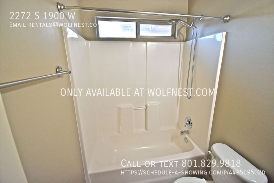Wonderful 3 Bed Woods Cross Townhome! No Deposit Option! property image