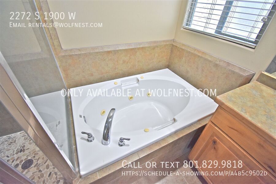Wonderful 3 Bed Woods Cross Townhome! No Deposit Option! property image