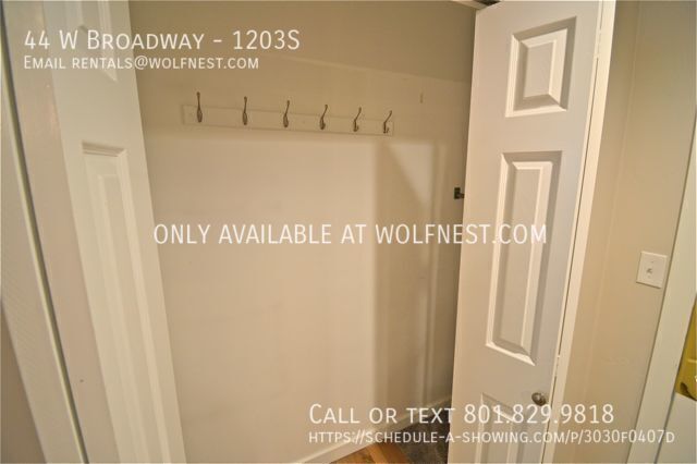 Remodeled 2 Bed Downtown Condo! No Deposit Option! property image