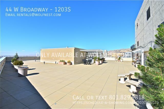 Remodeled 2 Bed Downtown Condo! No Deposit Option! property image