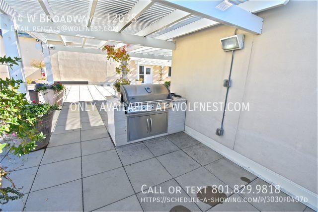 Remodeled 2 Bed Downtown Condo! No Deposit Option! property image