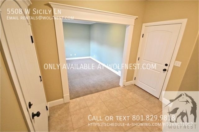 Sensational 3 Bed Highland Townhome! No Deposit Option! property image