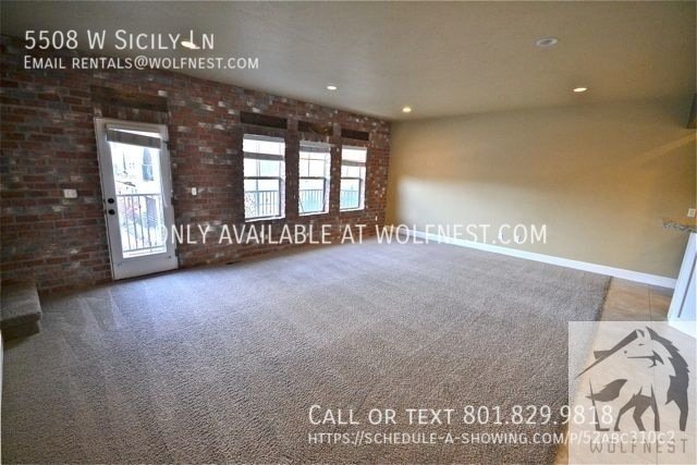Sensational 3 Bed Highland Townhome! No Deposit Option! property image